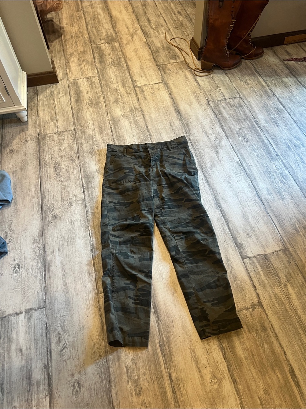 Lucky brand Camouflage Cargo Pants - Olive Camo women
